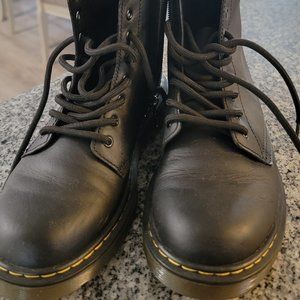 Dr. Martens Black Size 4 Girls